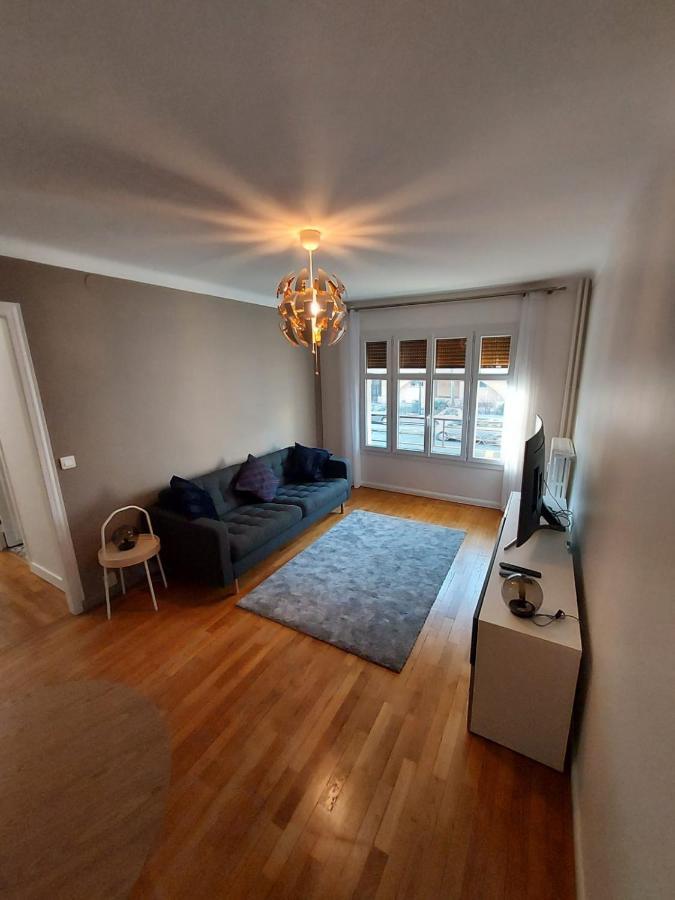 Bel Appartement 2 Pieces, Sortie De Metro Ligne 8 Charenton-le-Pont Exterior photo