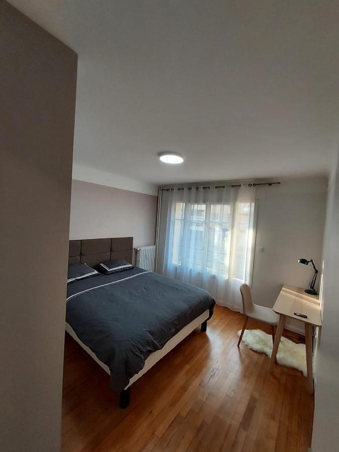Bel Appartement 2 Pieces, Sortie De Metro Ligne 8 Charenton-le-Pont Exterior photo